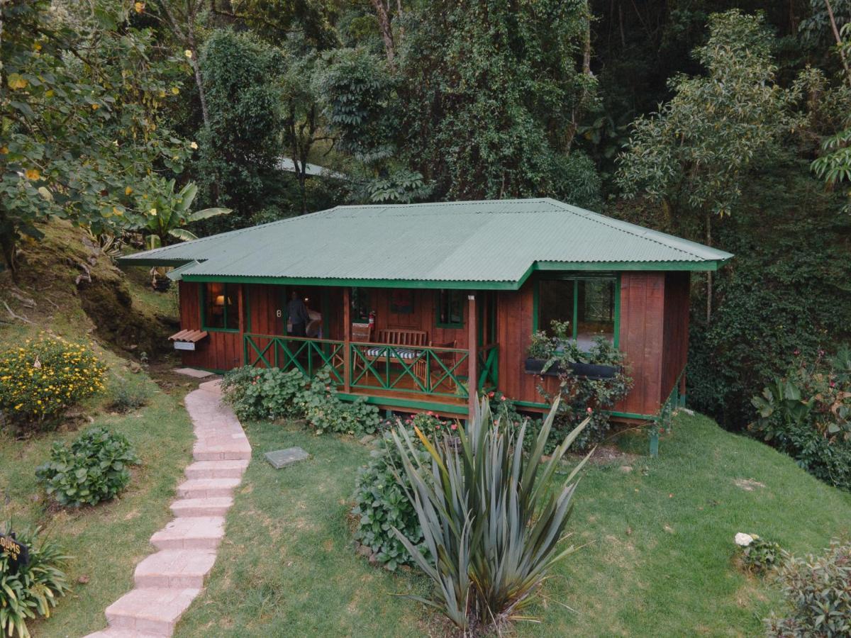 Trogon Lodge San Gerardo de Dota Exteriör bild